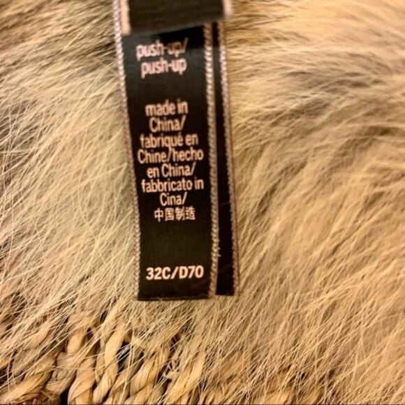 Victorias Secret Very Sexy Lace Push-up Bra Black Lace Overlay Nude Tan Size 32C - Picture 7 of 9